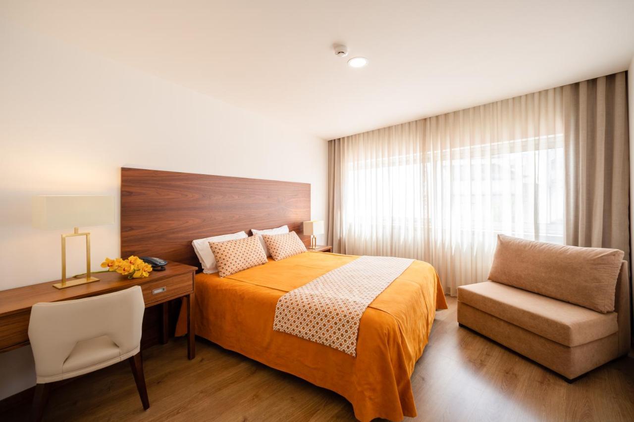 Quarto Duplo
