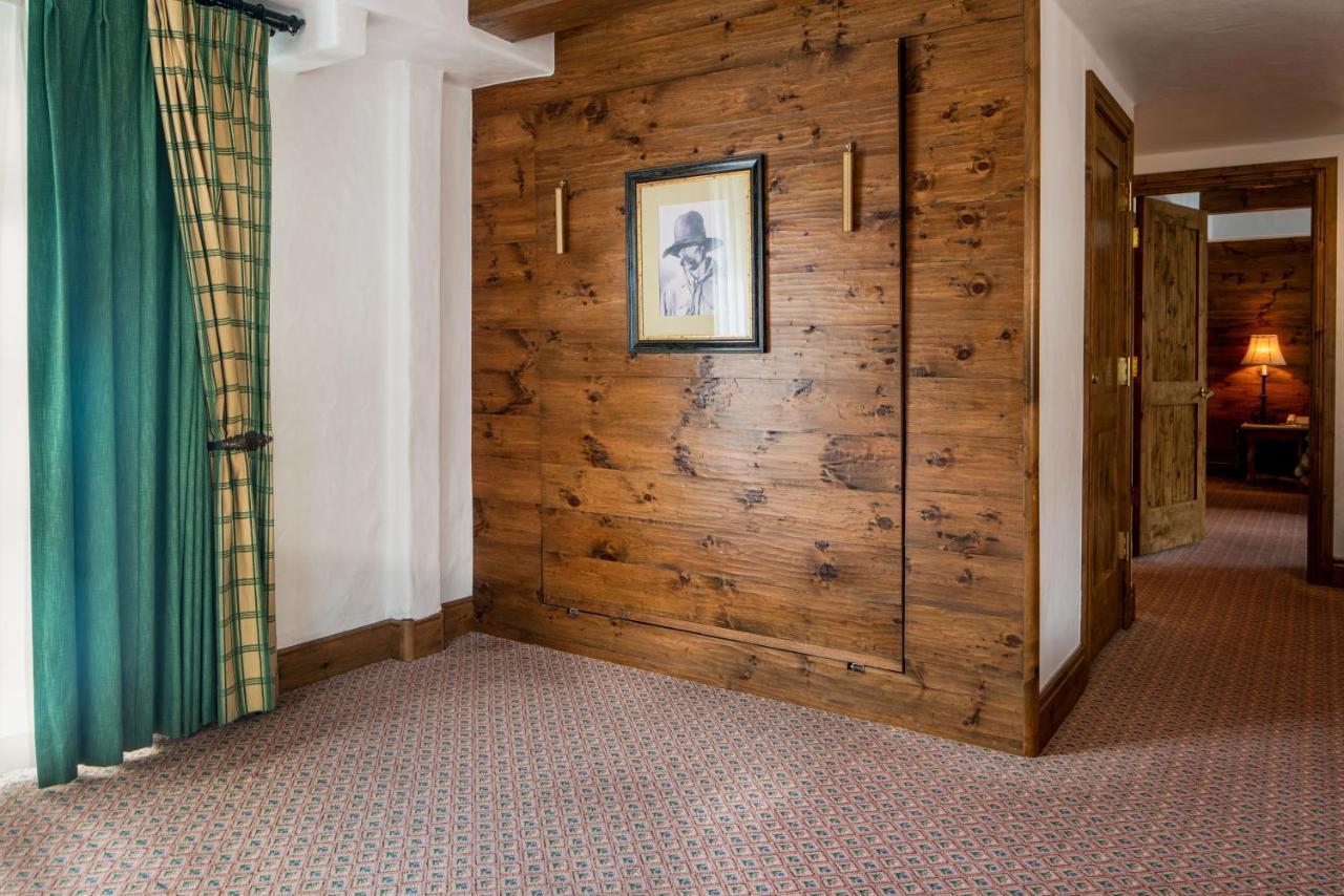 Superior One-Bedroom Suite,1080916432:JPEG