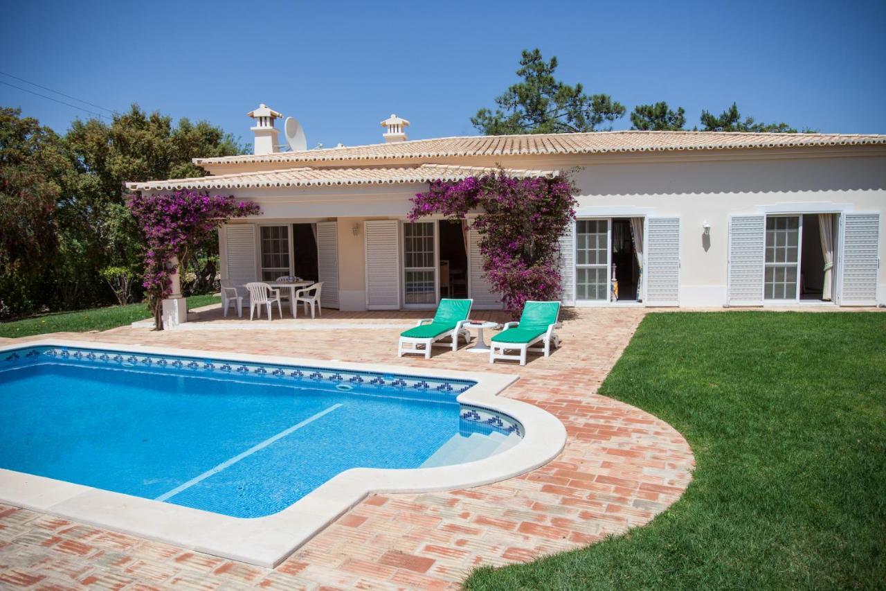 Villa Independente com 3 Quartos e Piscina Privada