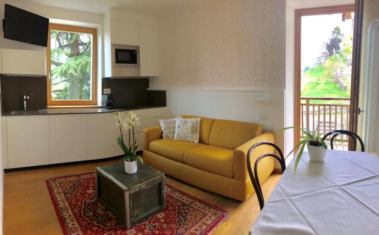 Apartment mit Balkon
