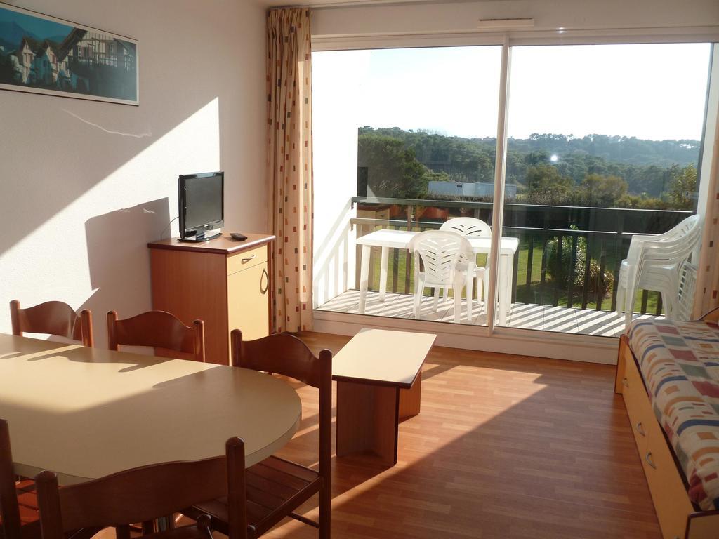 Two-Bedroom Apartment (8 people),109467564:JPEG