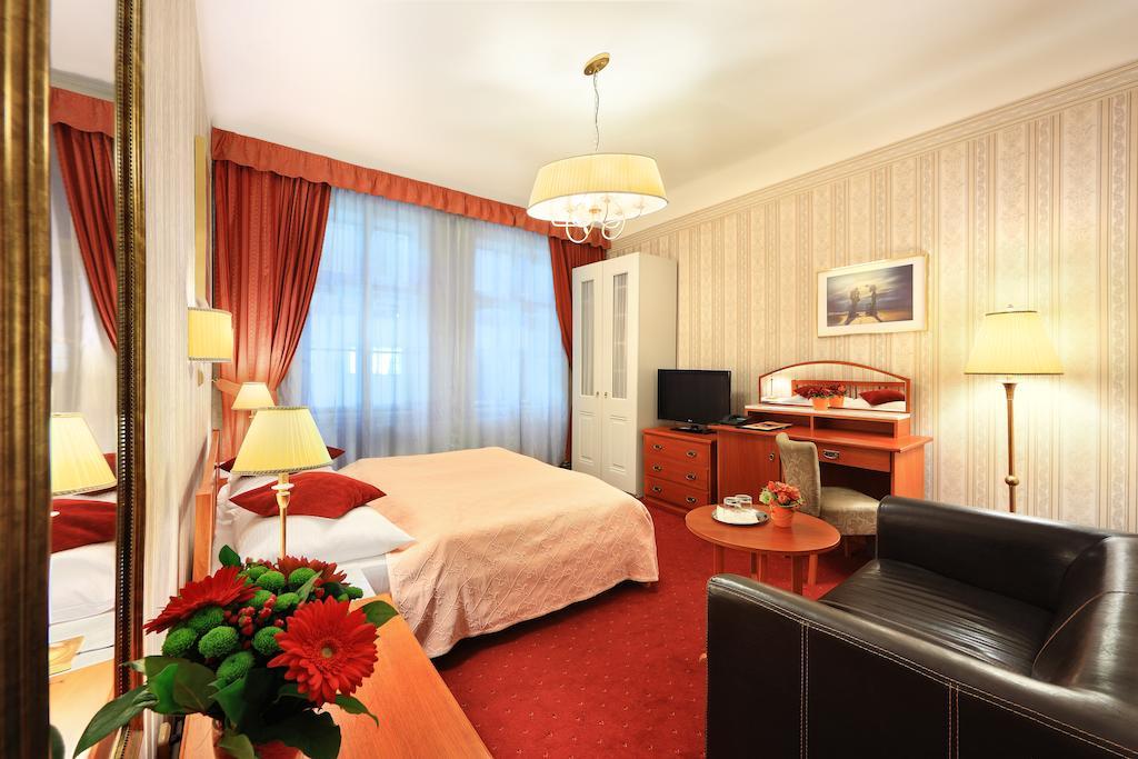 Tweepersoonskamer met ontbijt (1 tweepersoonsbed of 2 eenpersoonsbedden)