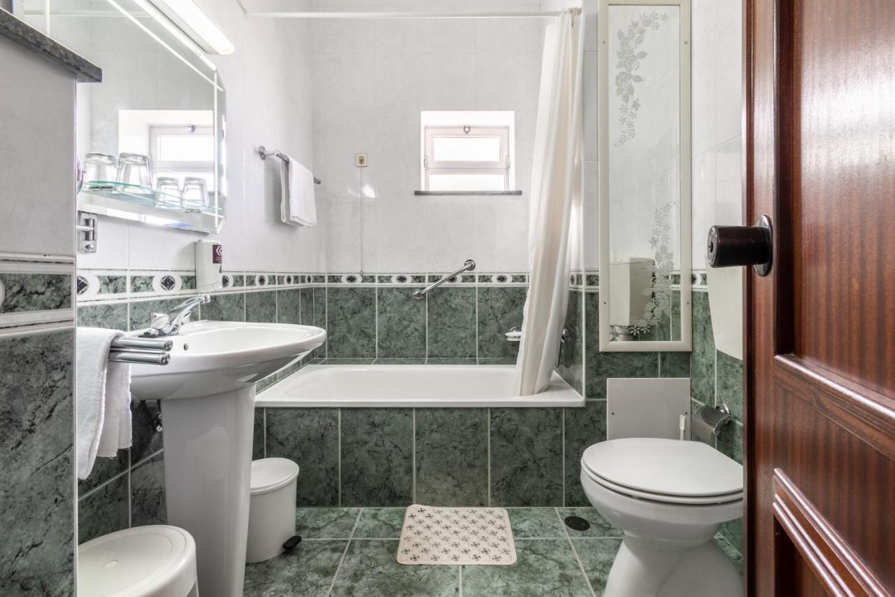 Quarto Twin Standard