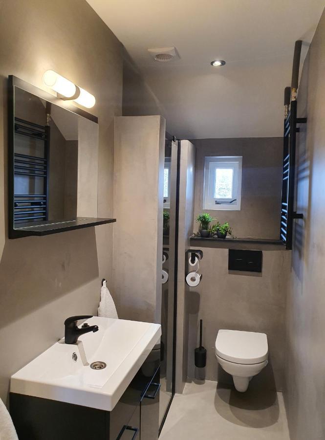 Double Room with Private Bathroom,1536351730:JPEG