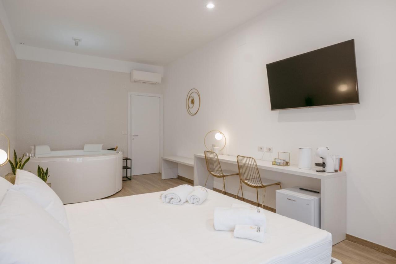 Deluxe Suite mit Whirlpool-Badewanne
