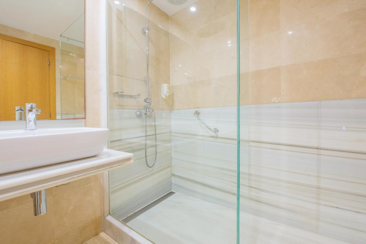 One-Bedroom Apartment (4 Adults),1105517757:JPEG