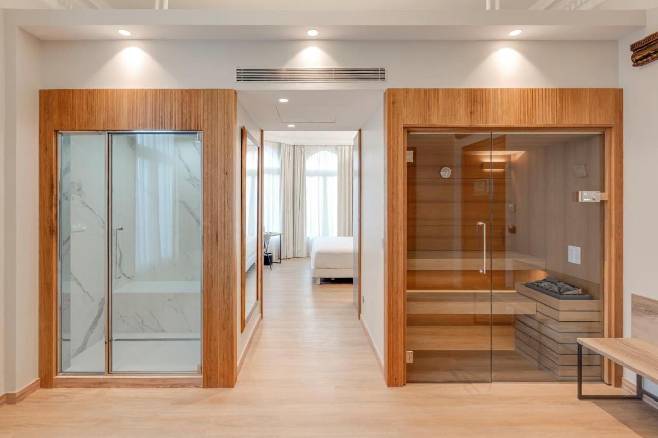 Suite Mirlo Hammam Hydromassage Bathtub Sauna,1109365272:JPEG