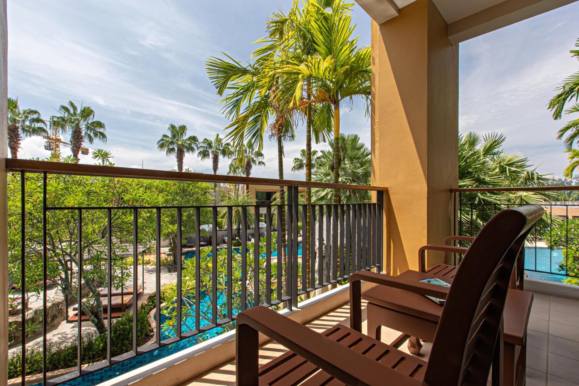 Deluxe Double or Twin Room Pool View