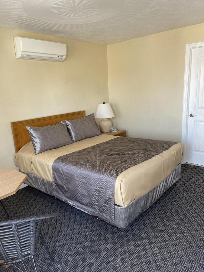 Standard King Room,1108949070:JPEG