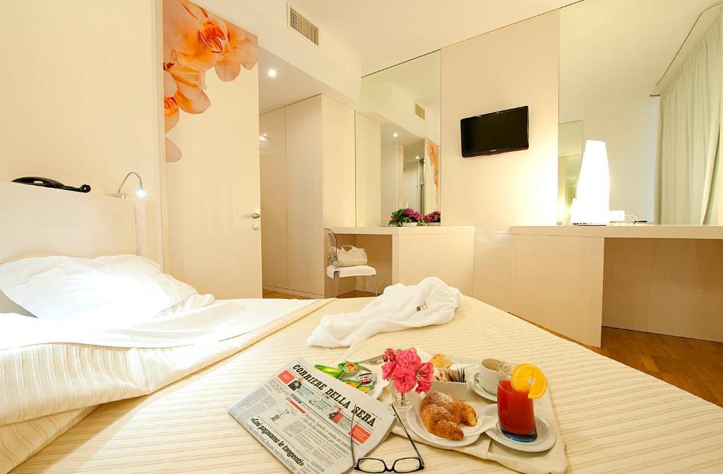 Double or Twin Room,693919848:JPEG