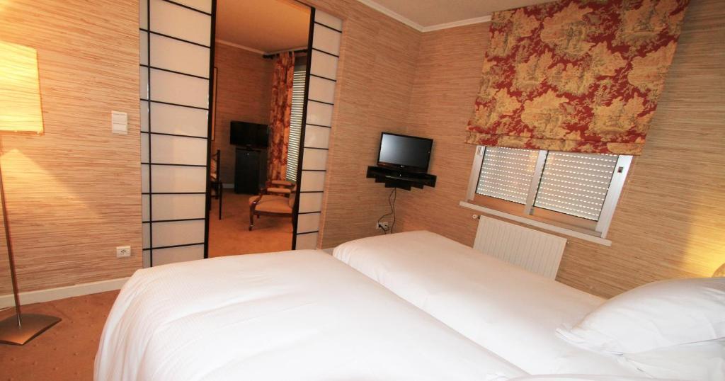 Privilege Junior Suite,791760684:JPEG