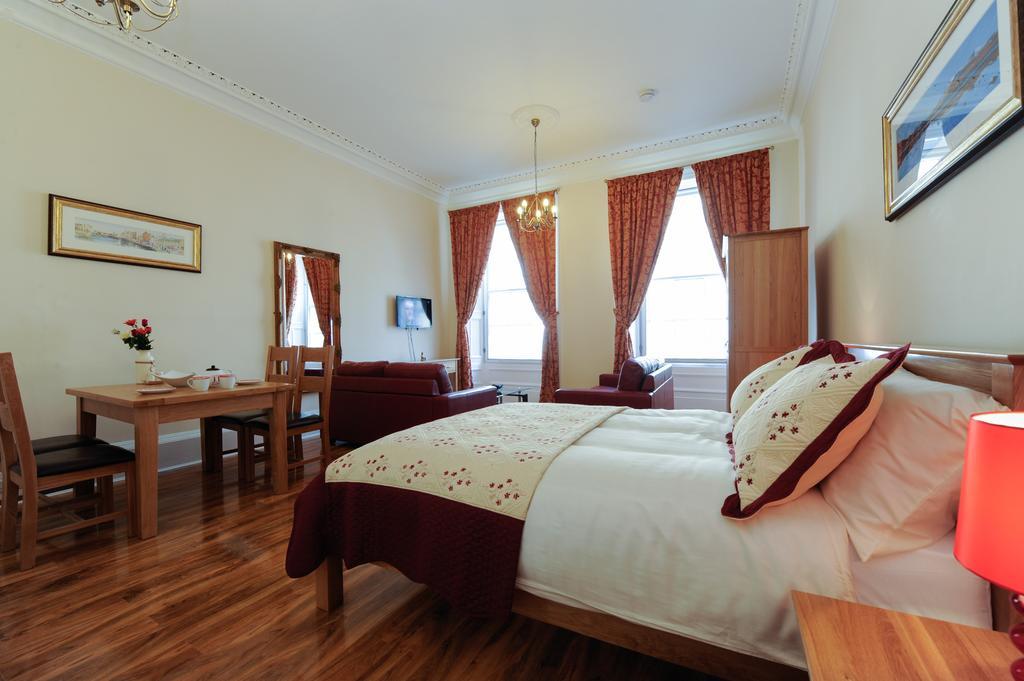 Deluxe Family Suite,689294625:JPEG