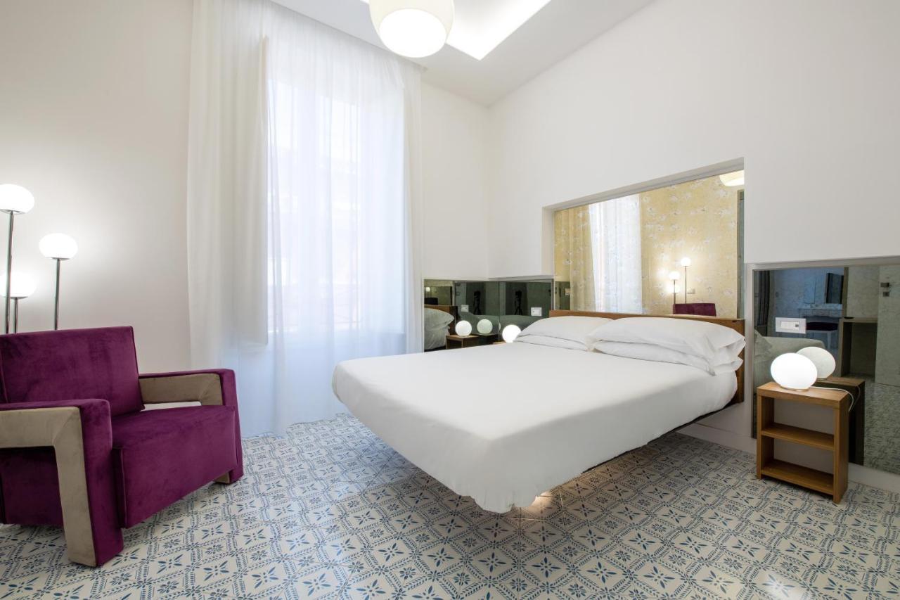 Deluxe Junior Suite,1112447328:JPEG