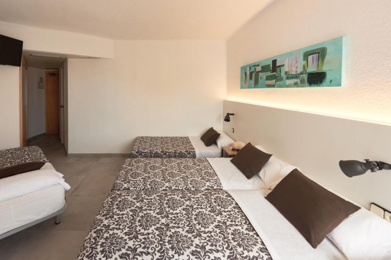 Habitación Cuádruple con balcón