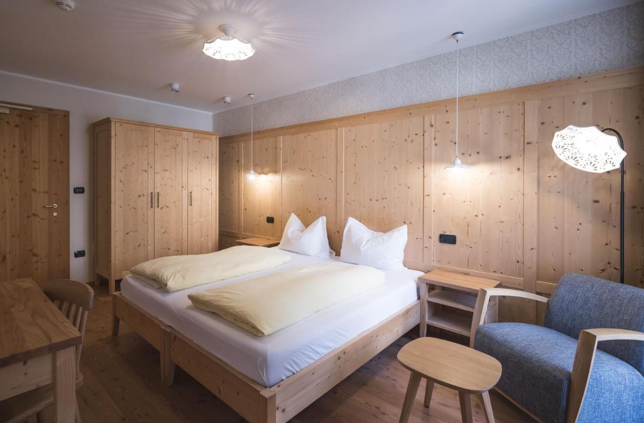 Standard Double Room,1114857390:JPEG