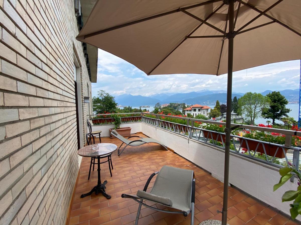 Camera King con Terrazza e Vista Lago