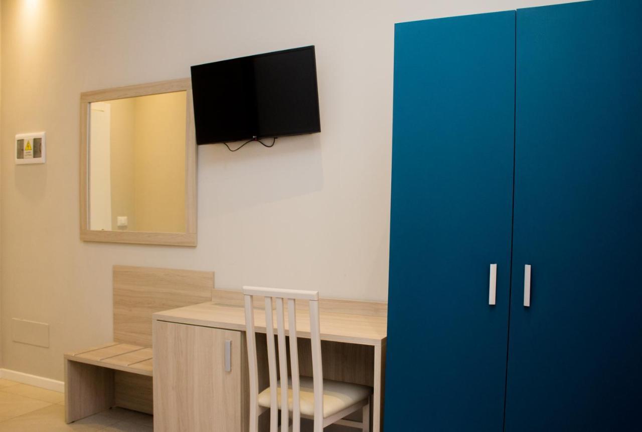 Quarto com Cama de Casal ou 2 de Solteiro