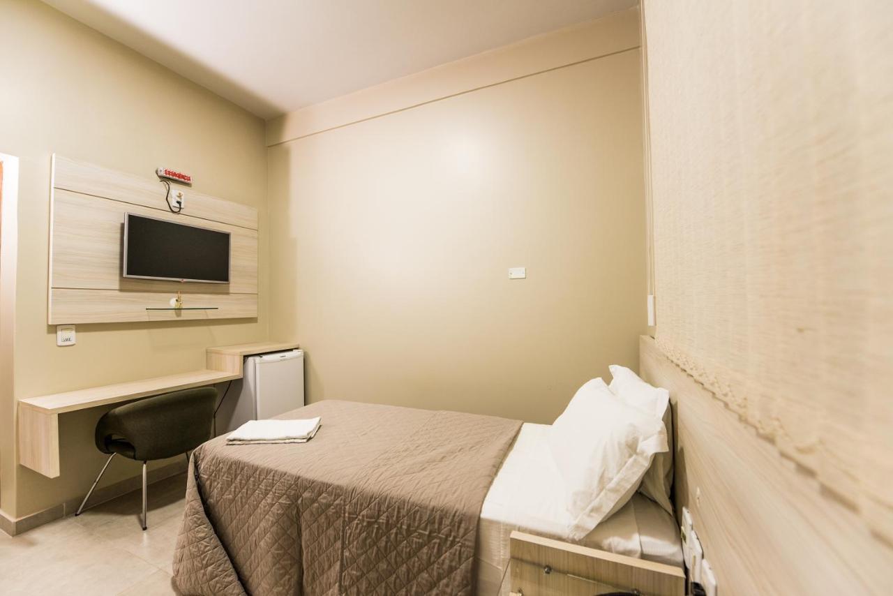 Quarto Standard com Cama de Casal ou 2 de Solteiro