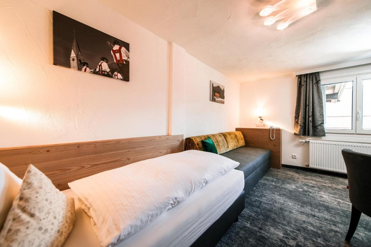 Standard Single Room,1117023876:JPEG