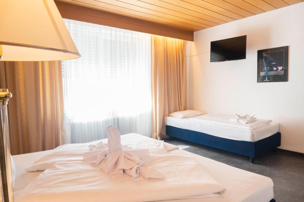 Dreibettzimmer