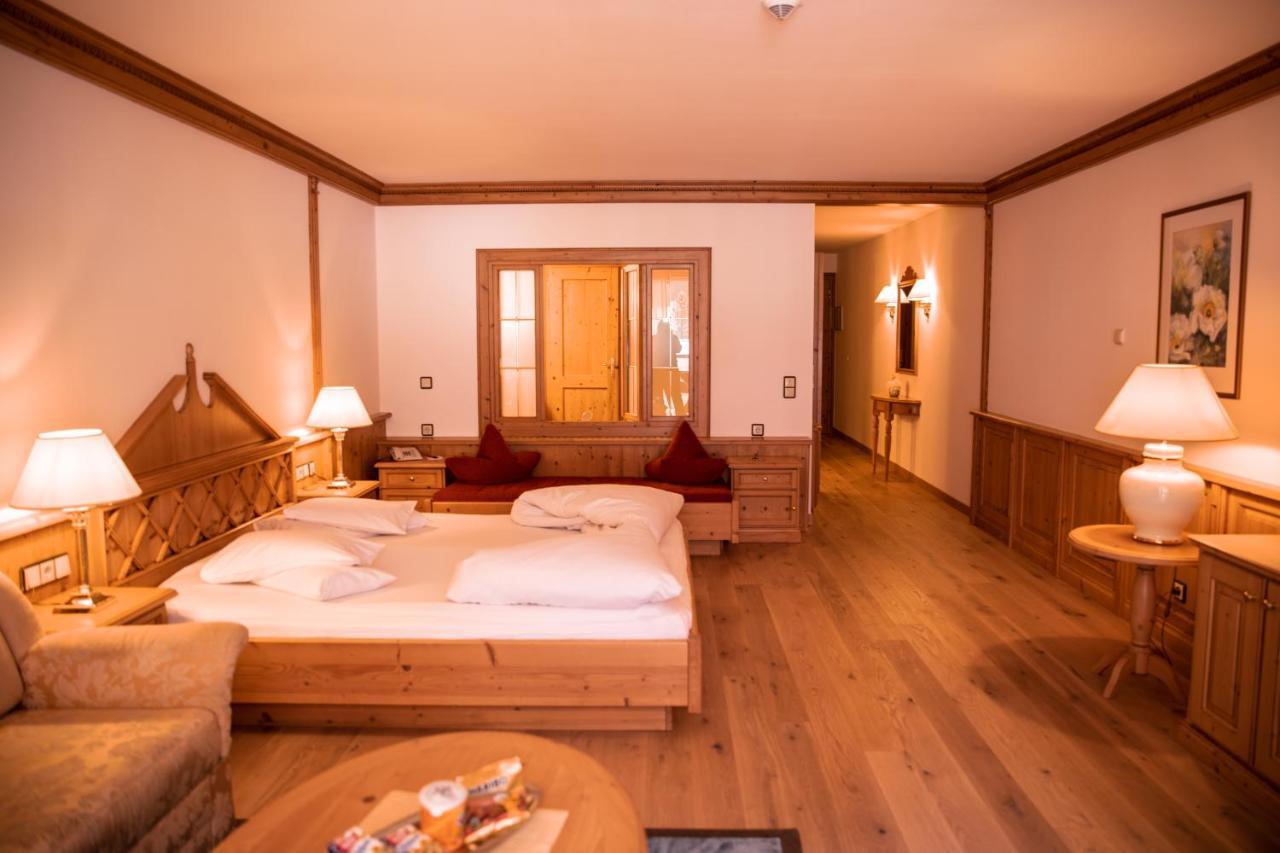 Deluxe Suite with Spa Bath