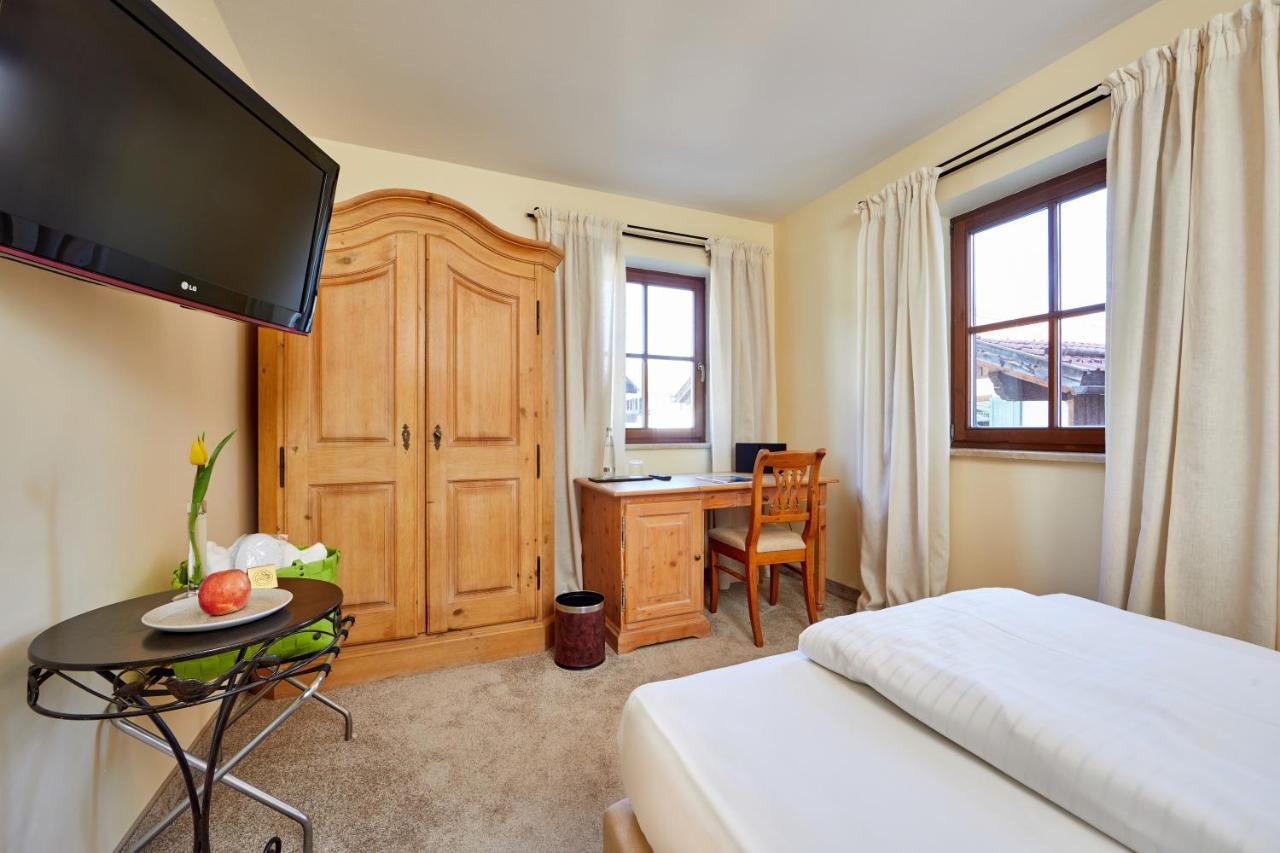 Single Room,1122073518:JPEG