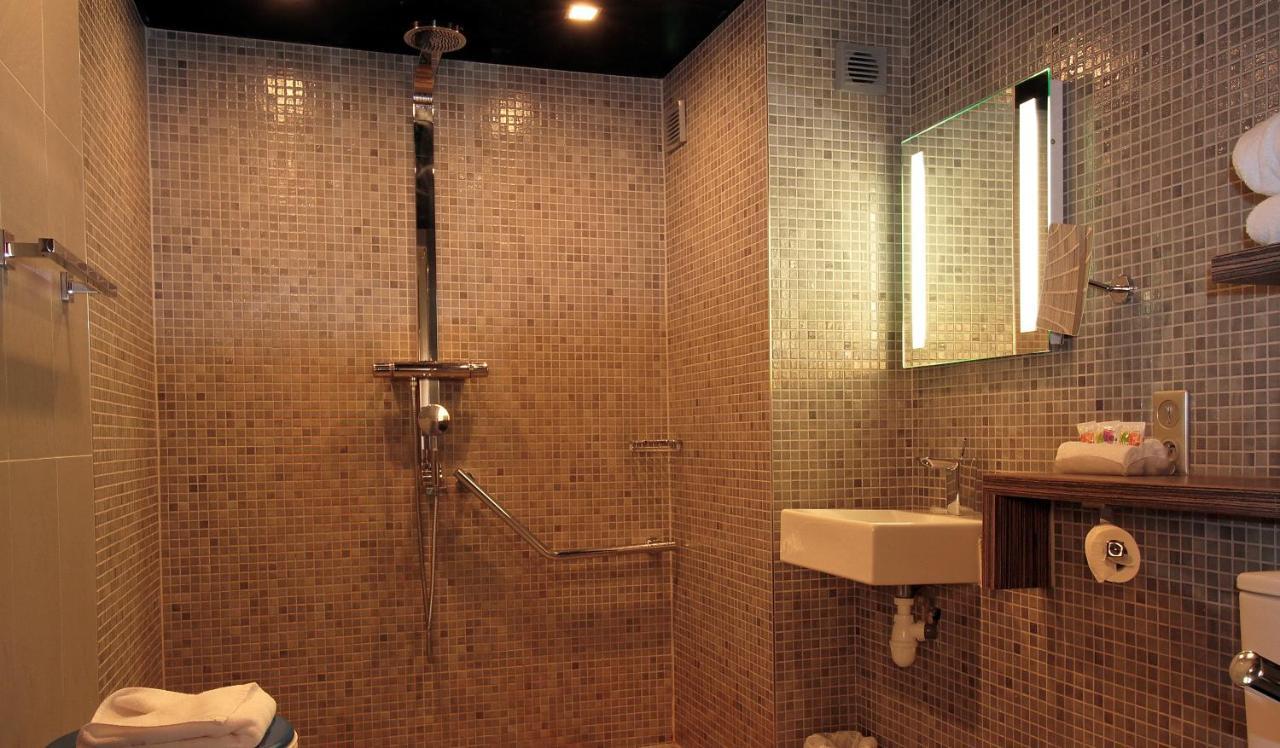 Habitación Familiar (2 adultos + 1 niño menor de 12 años)