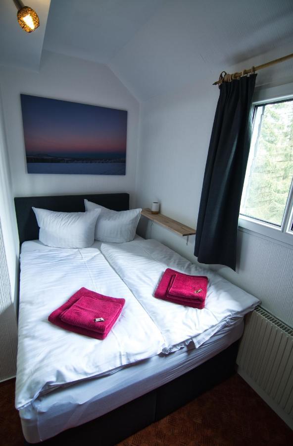 Single Room,1126807557:JPEG