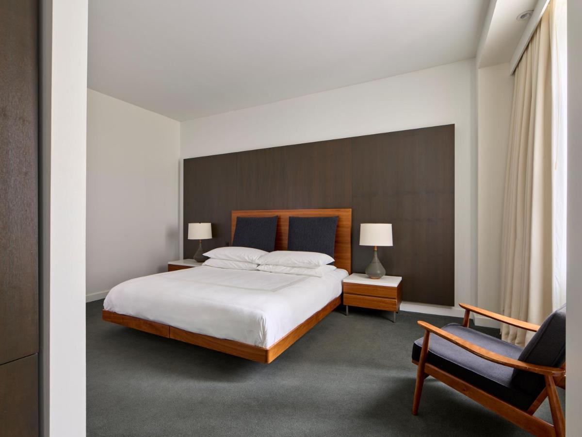 Junior King Suite Accessible,1127689338:JPEG