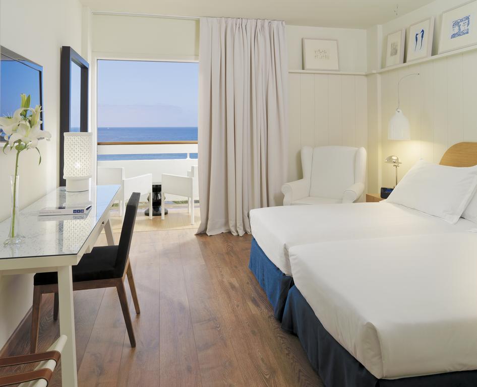 Habitación Doble con vistas al mar (1 adulto) - 2 camas