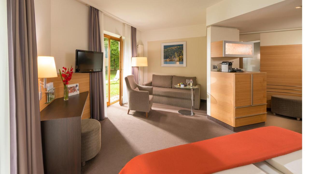 Deluxe Double Room (2 Adults + 1 Child),1301516788:JPEG