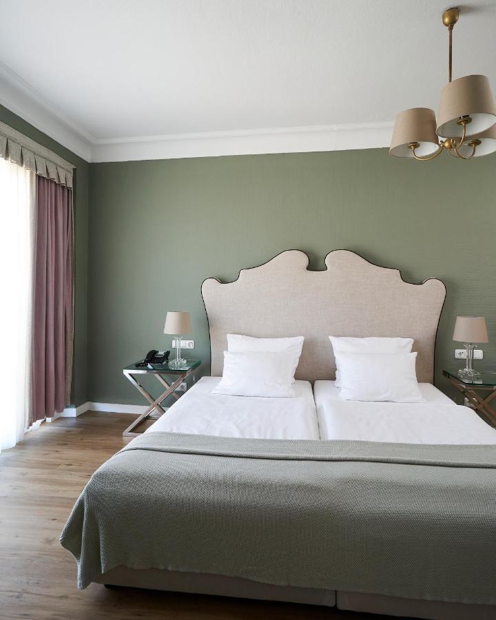 Chambre Double ou Lits Jumeaux de Luxe - Minibar avec Boissons Gratuites