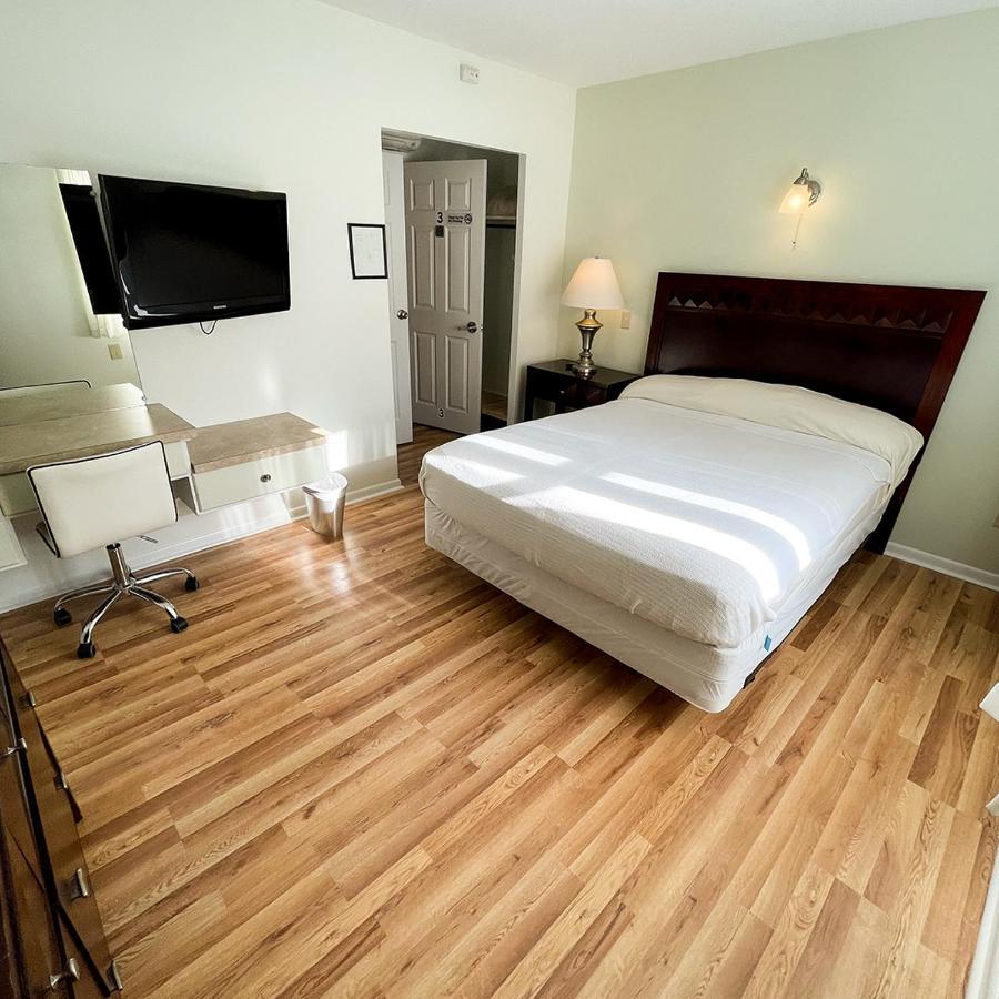 Queen Room,1136266591:JPEG