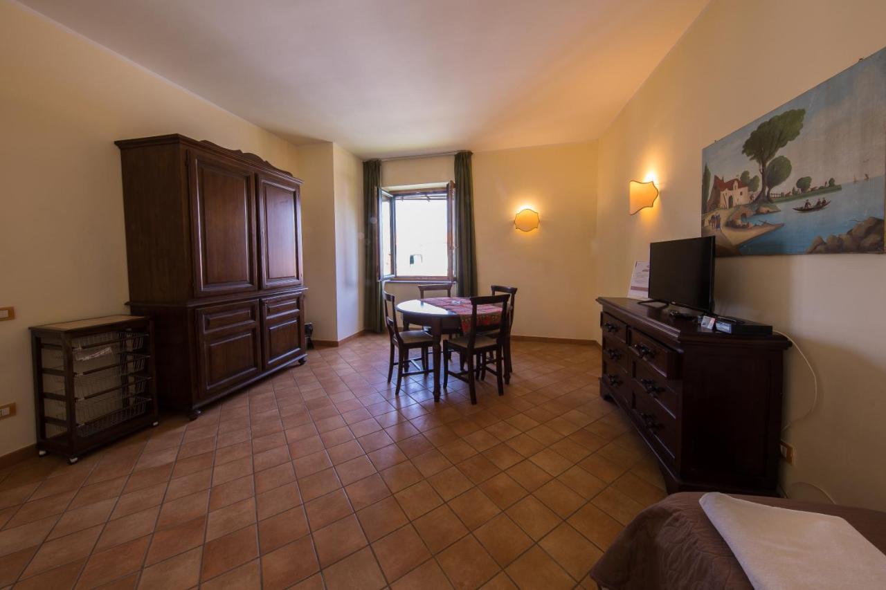 Appartamento con 1 Camera da Letto - Dependance