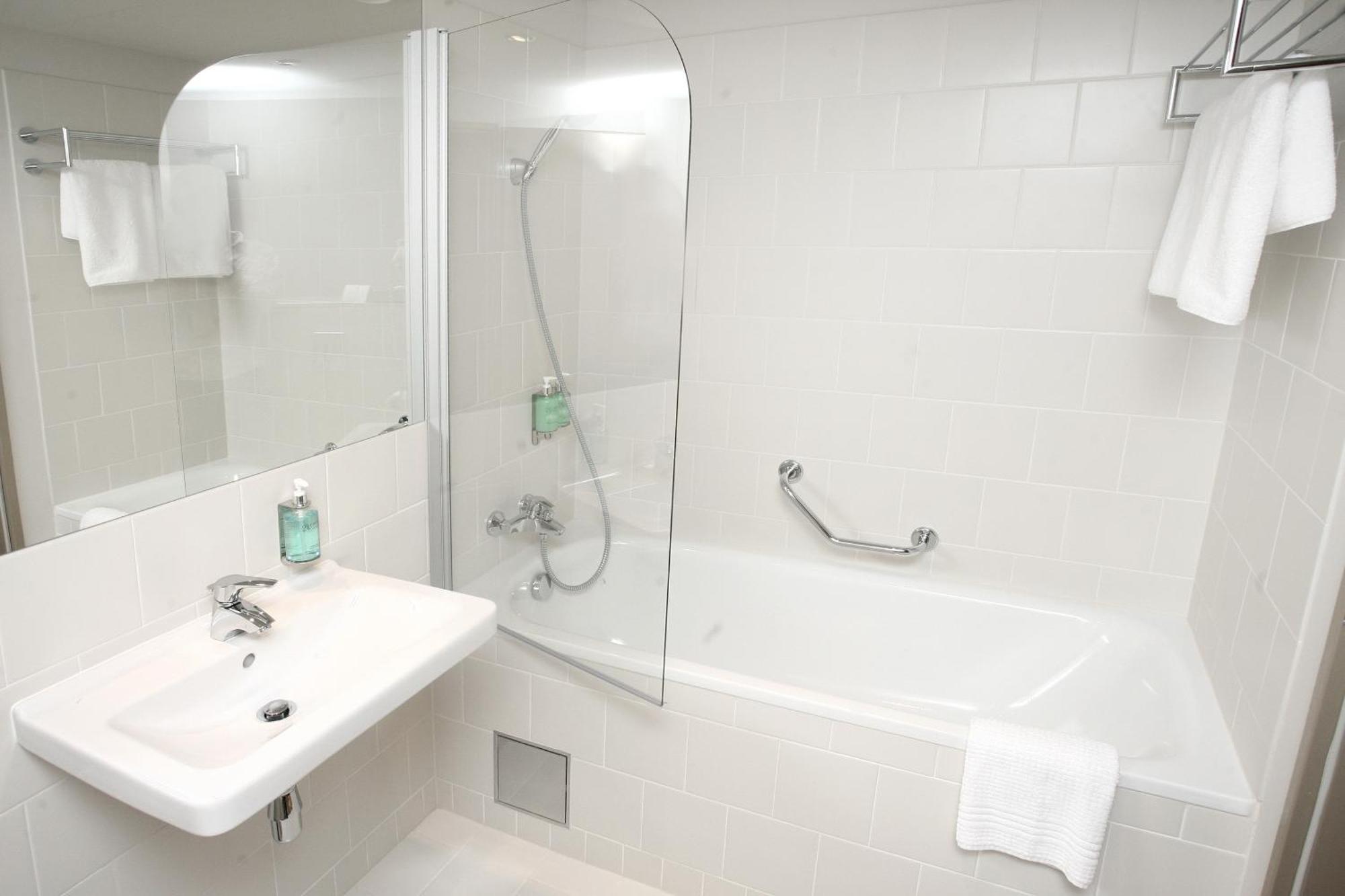 Standard Double Room,1274132410:JPEG