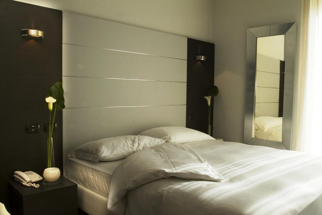 Double Room,14390531:JPEG