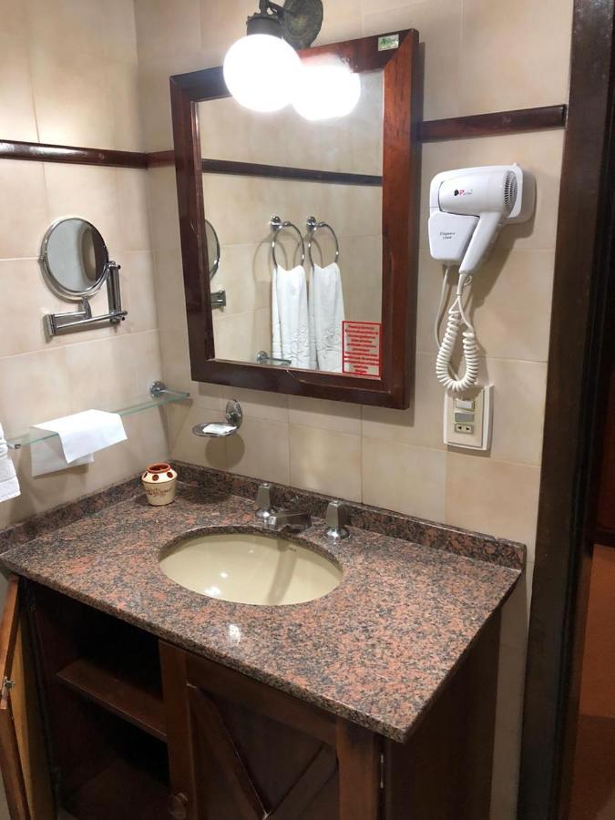 Quarto Superior com Cama de Casal ou 2 de Solteiro