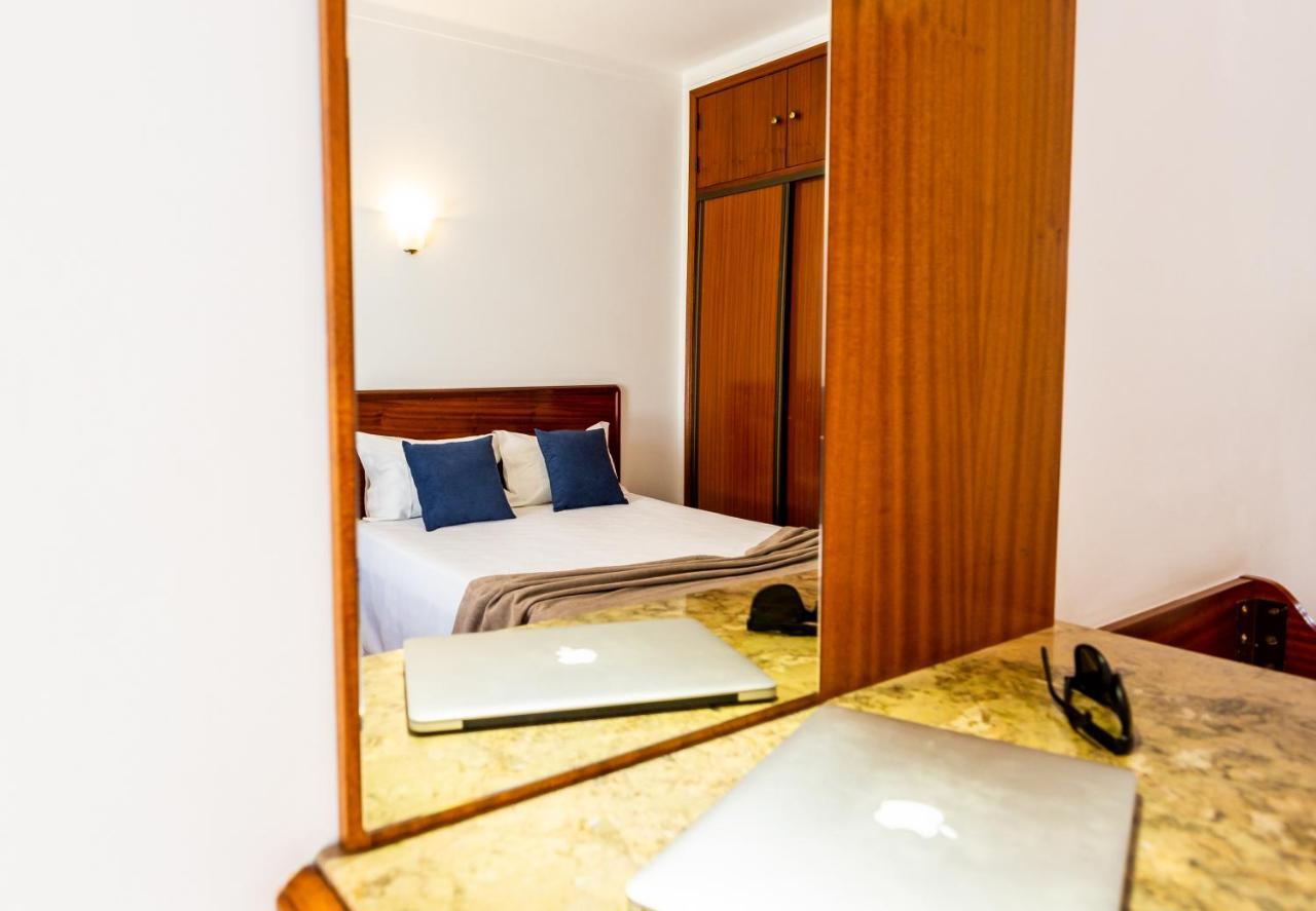 Quarto Duplo