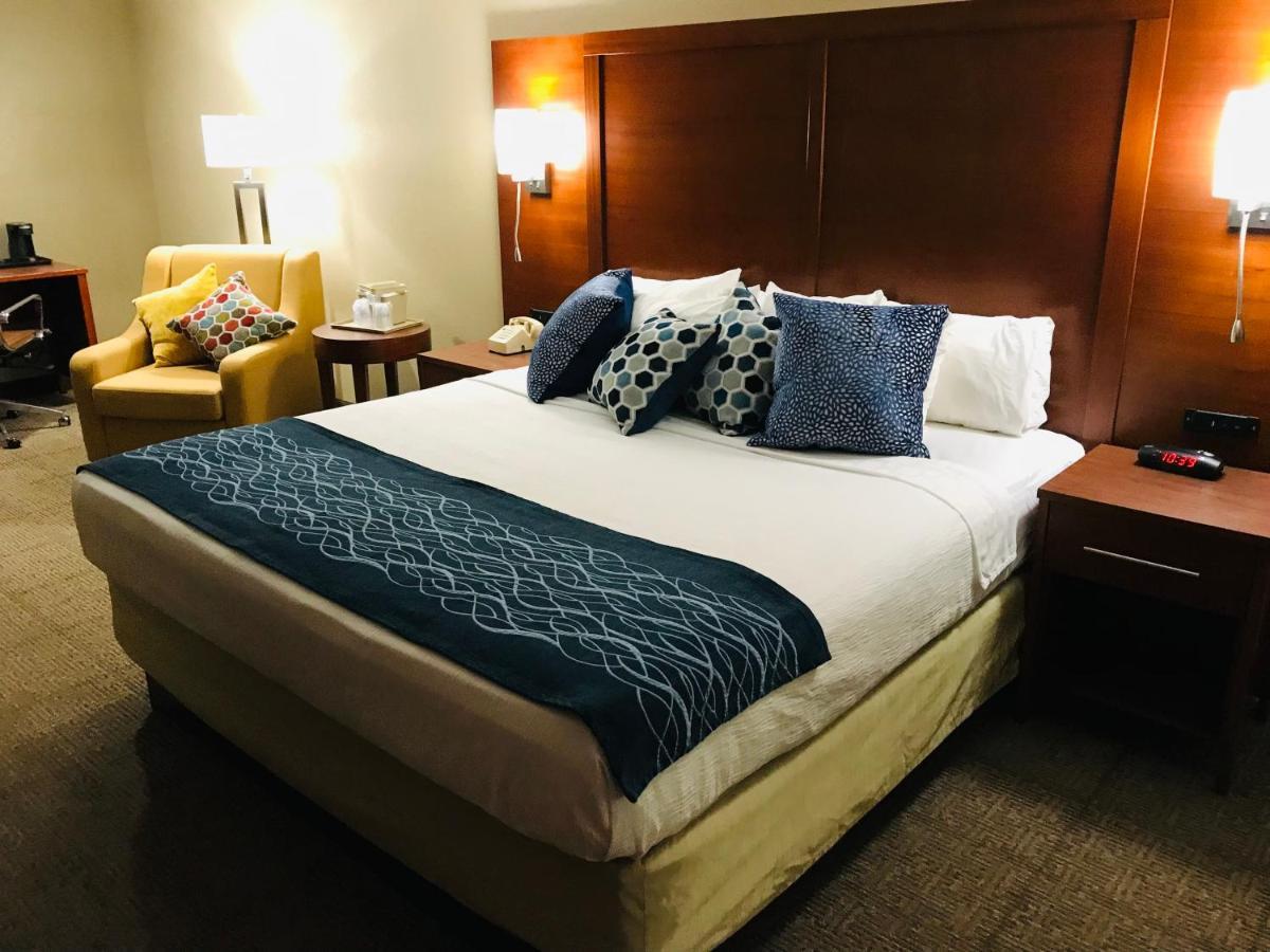 King Room - Disability Access/Non Smoking/Interior Corridor