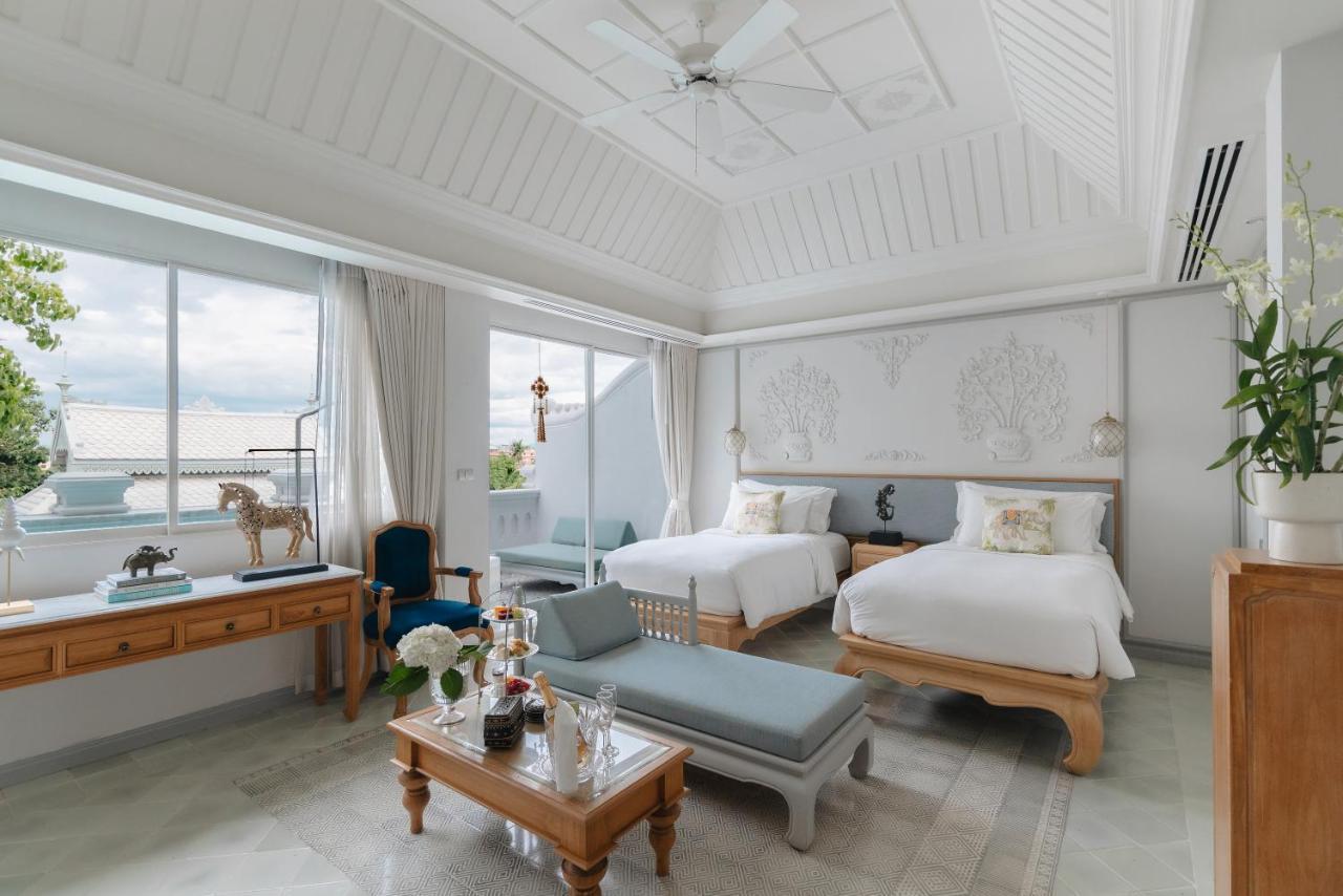 The Bodhi Pool Suite Twin Bed
