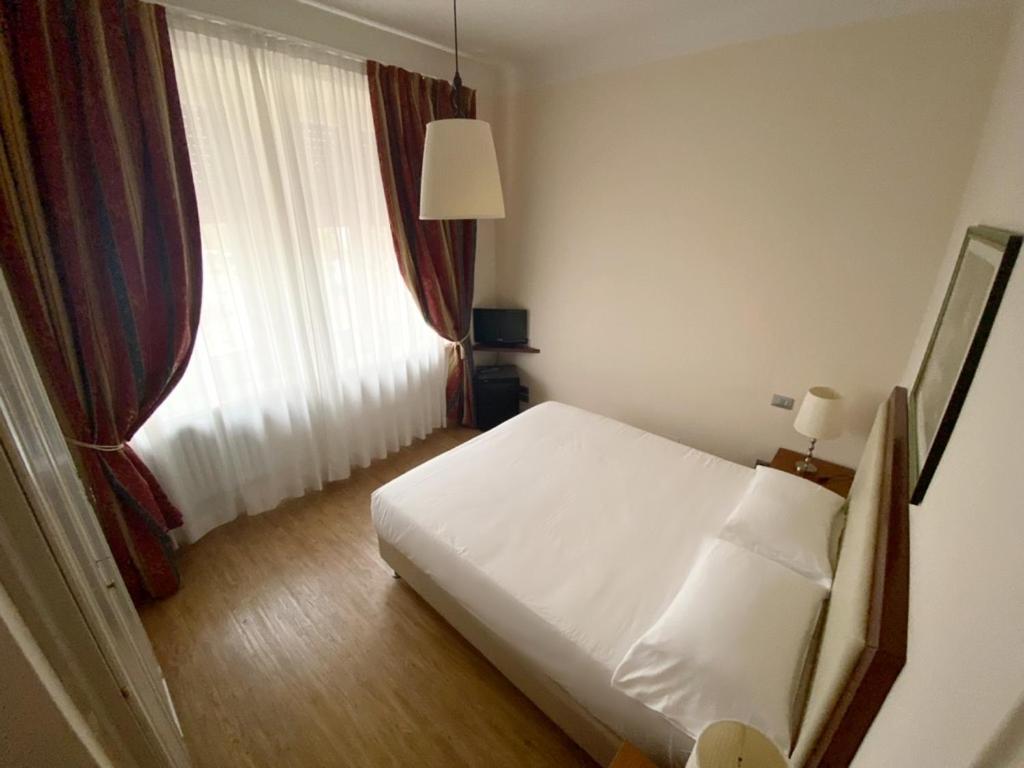 Double Room,656757726:JPEG