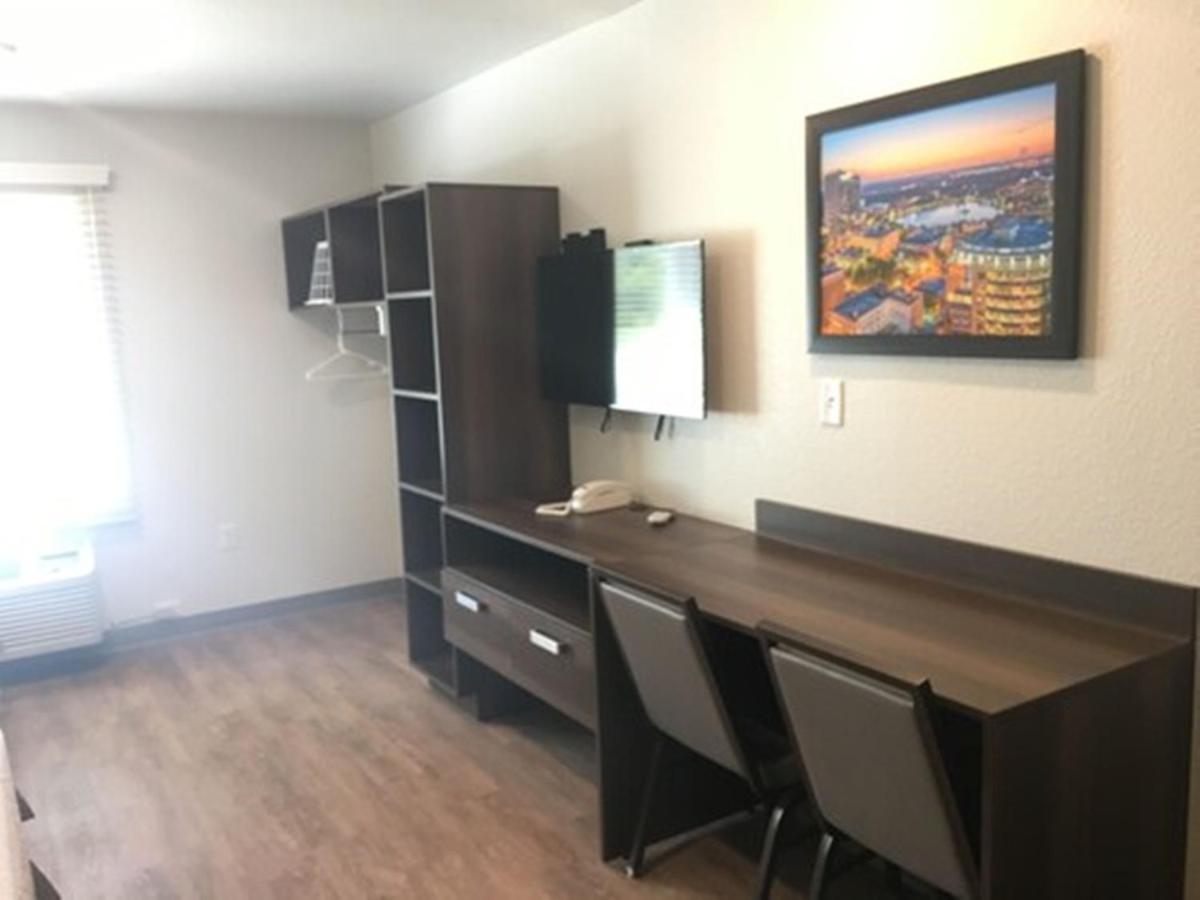 Quarto com Cama Queen-size e Chuveiro Acessível a Cadeirantes - Acessível para Hóspedes com Mobilidade Reduzida/Não Fumantes