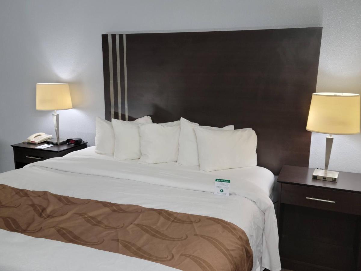 King Room - Non-Smoking