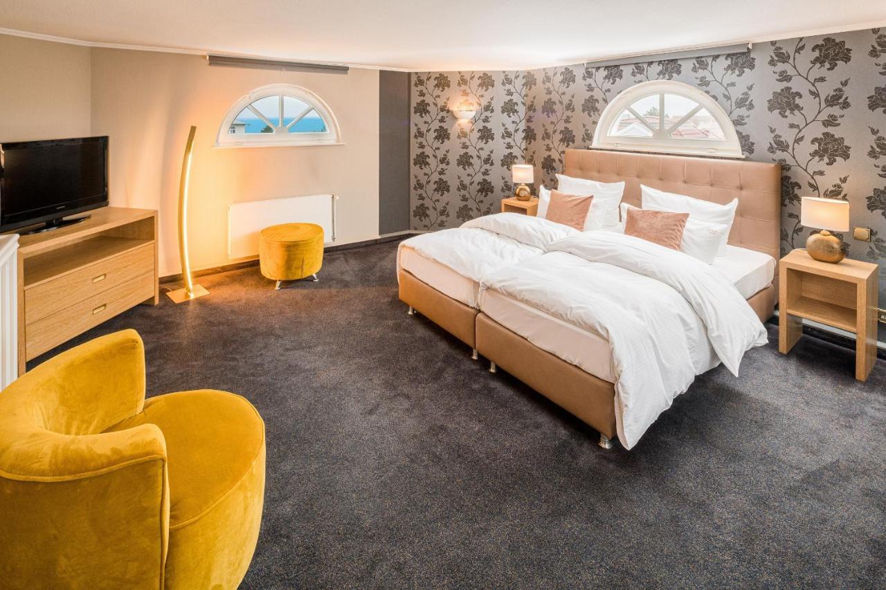 Suite,1154500782:JPEG