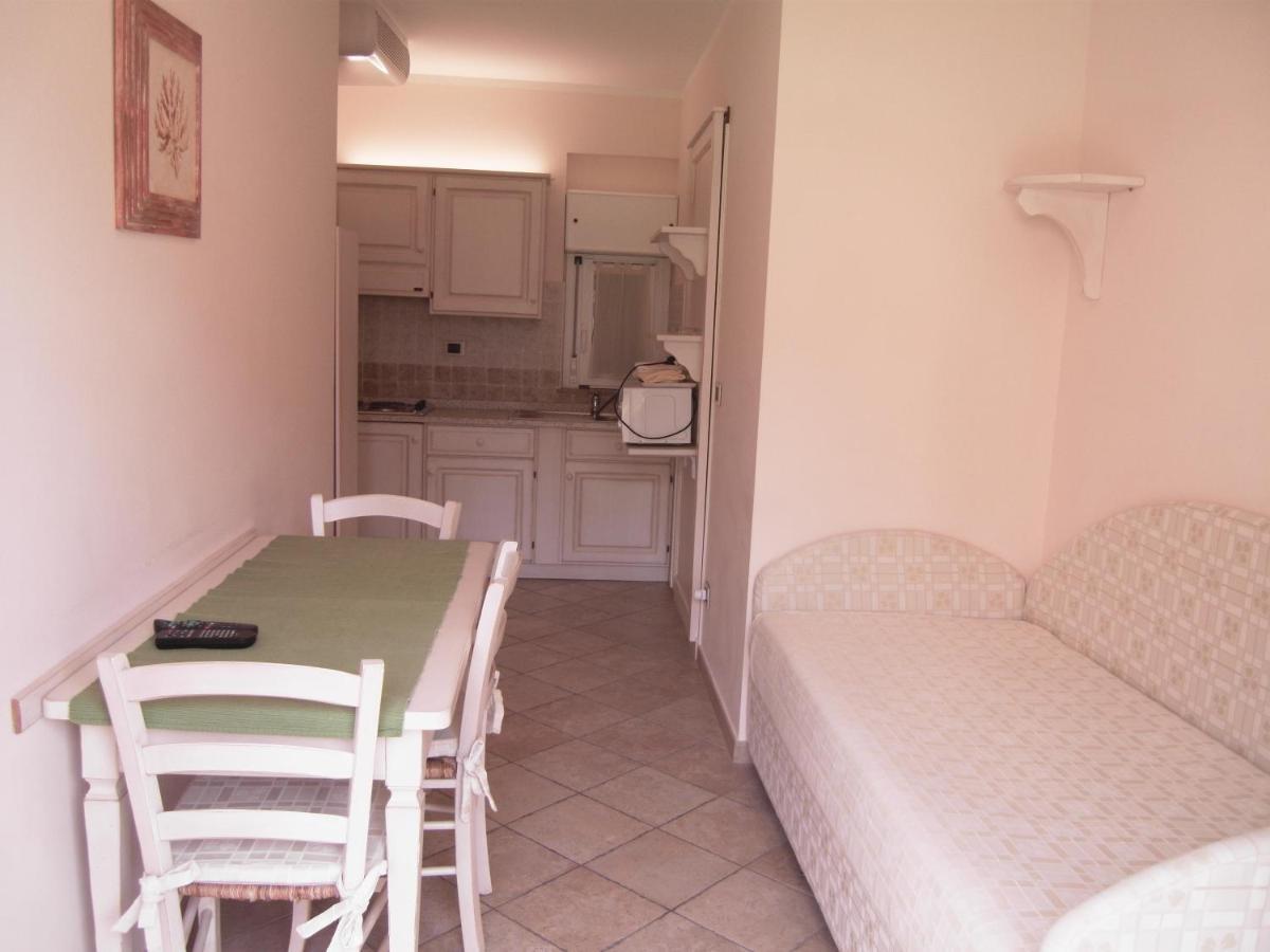 One-Bedroom Apartment with Balcony B,1152576951:JPEG