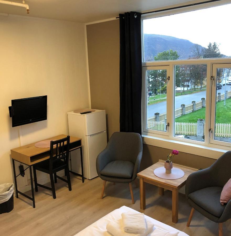 Chambre Double ou Lits Jumeaux avec Salle de Bains Privative