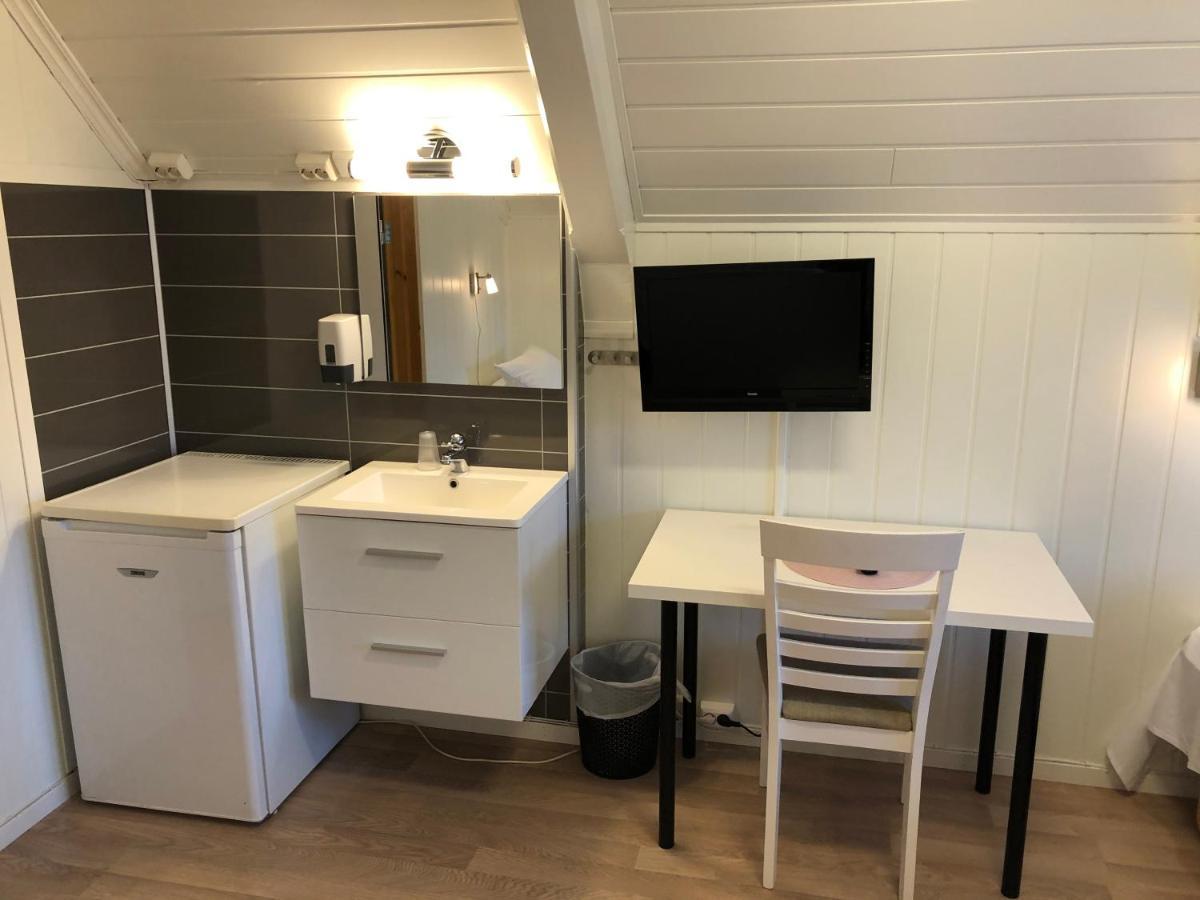 Chambre Double/Triple avec Salle de Bains Commune