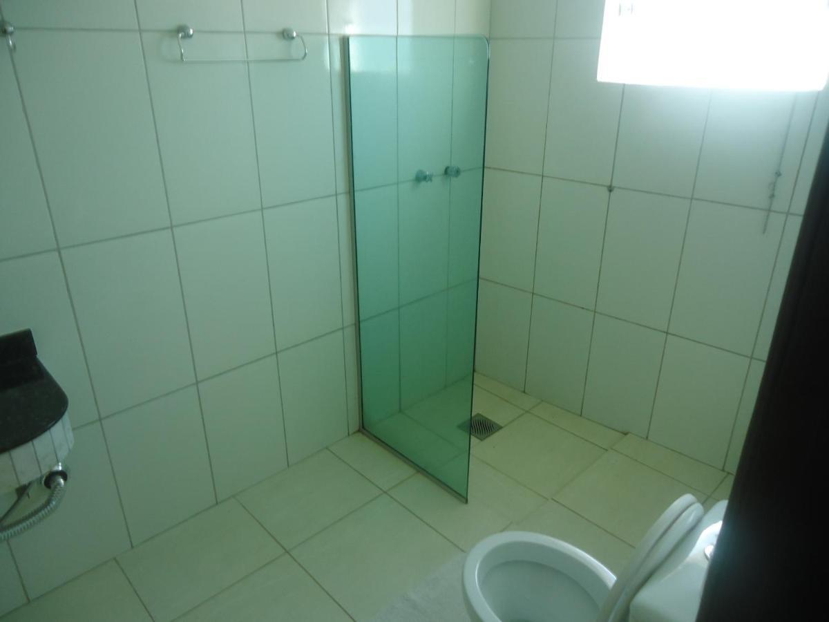 Quarto com Cama de Casal ou 2 de Solteiro