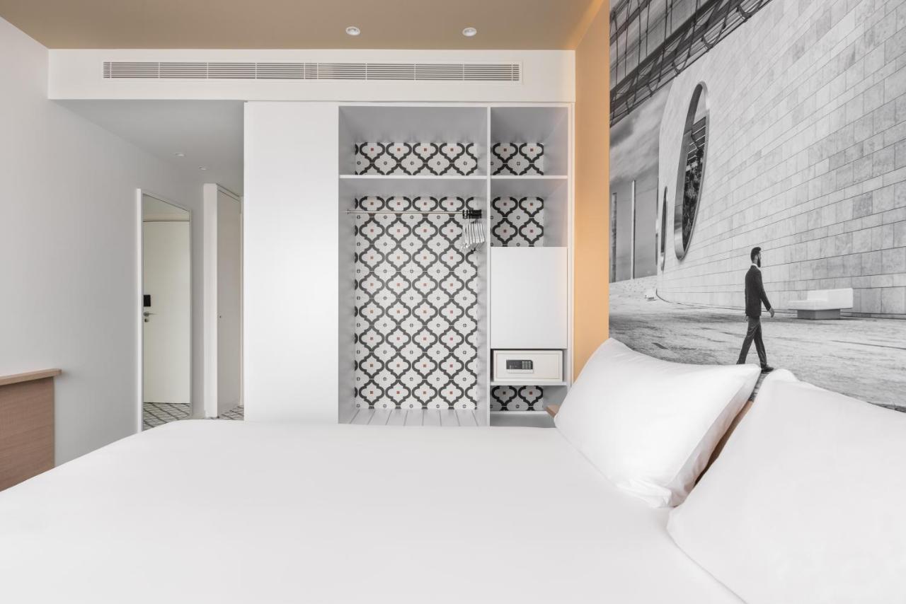 Quarto Deluxe com Cama de Casal ou 2 de Solteiro e Vista do Rio