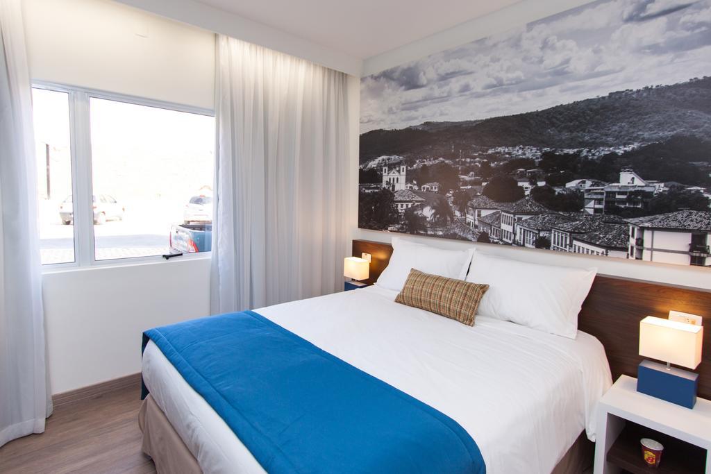 Quarto Duplo
